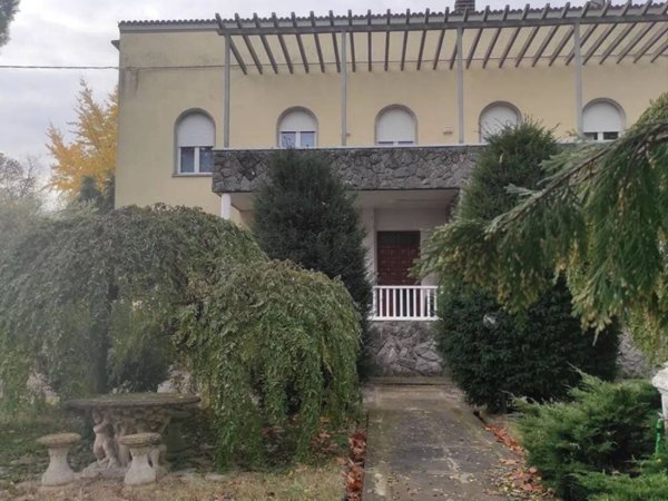 casa indipendente in vendita a Ravenna in zona Mezzano