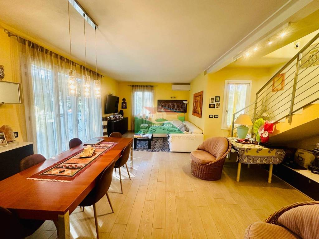 casa indipendente in vendita a Ravenna in zona Marina Romea