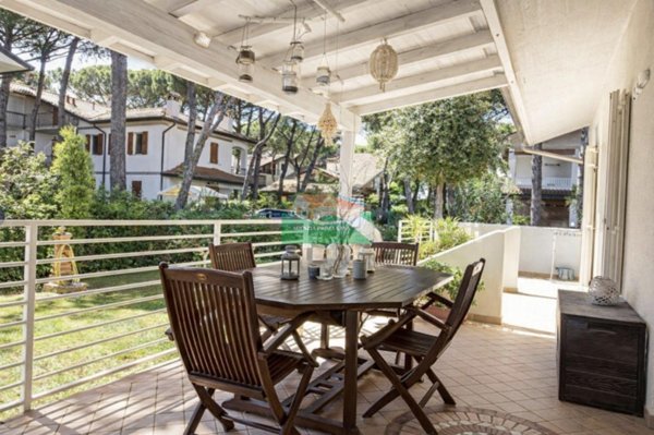 pentavano in vendita a Ravenna in zona Marina Romea