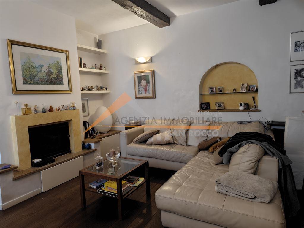casa indipendente in vendita a Ravenna in zona Centro Storico