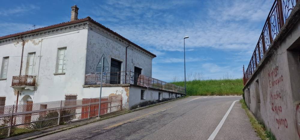 casa indipendente in vendita a Ravenna in zona Mezzano