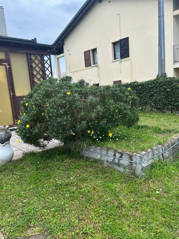 appartamento in vendita a Ravenna in zona Camerlona