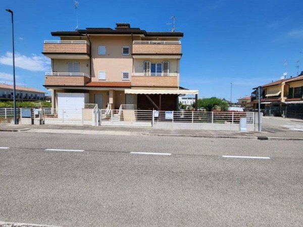 appartamento in vendita a Ravenna in zona Porto Fuori