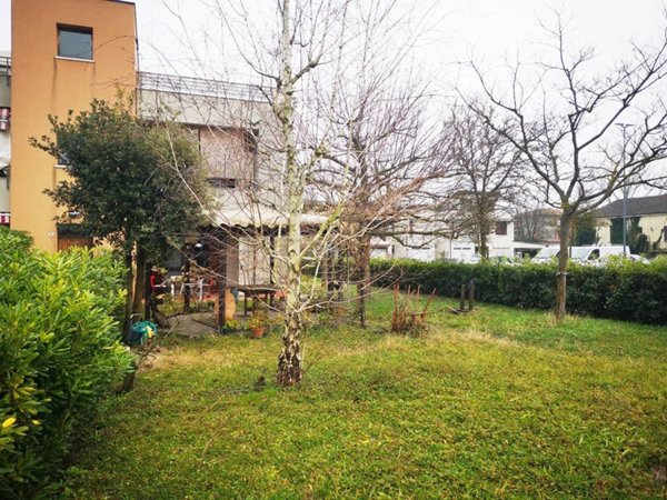 appartamento in vendita a Ravenna in zona Casal Borsetti