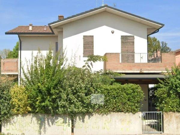 casa indipendente in vendita a Ravenna in zona Marina Romea
