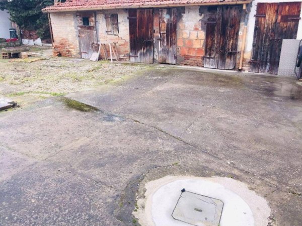 casa indipendente in vendita a Ravenna in zona Classe