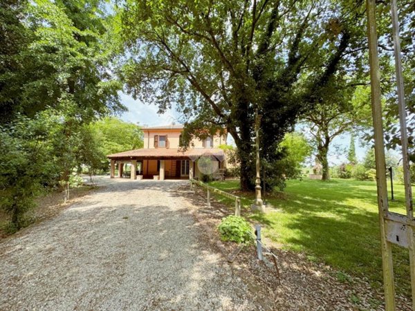 casa indipendente in vendita a Ravenna in zona Mandriole
