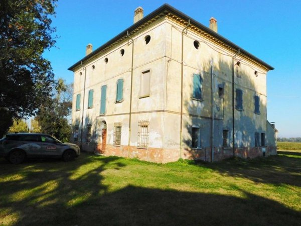 casa indipendente in vendita a Ravenna in zona Sant'Alberto