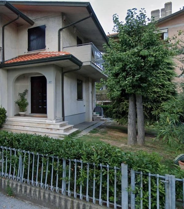 casa indipendente in vendita a Ravenna in zona Centro Storico