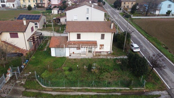 casa indipendente in vendita a Ravenna in zona San Pietro in Vincoli