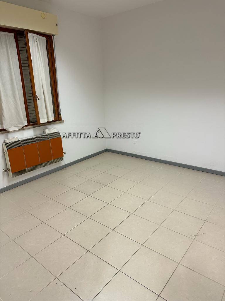ufficio in vendita a Ravenna in zona Piangipane