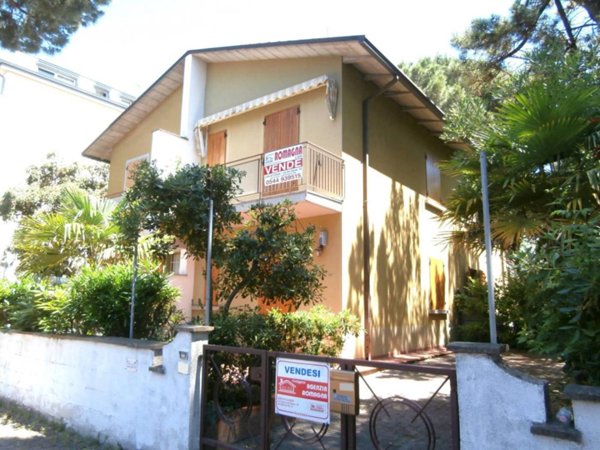 casa indipendente in vendita a Ravenna in zona Lido di Classe