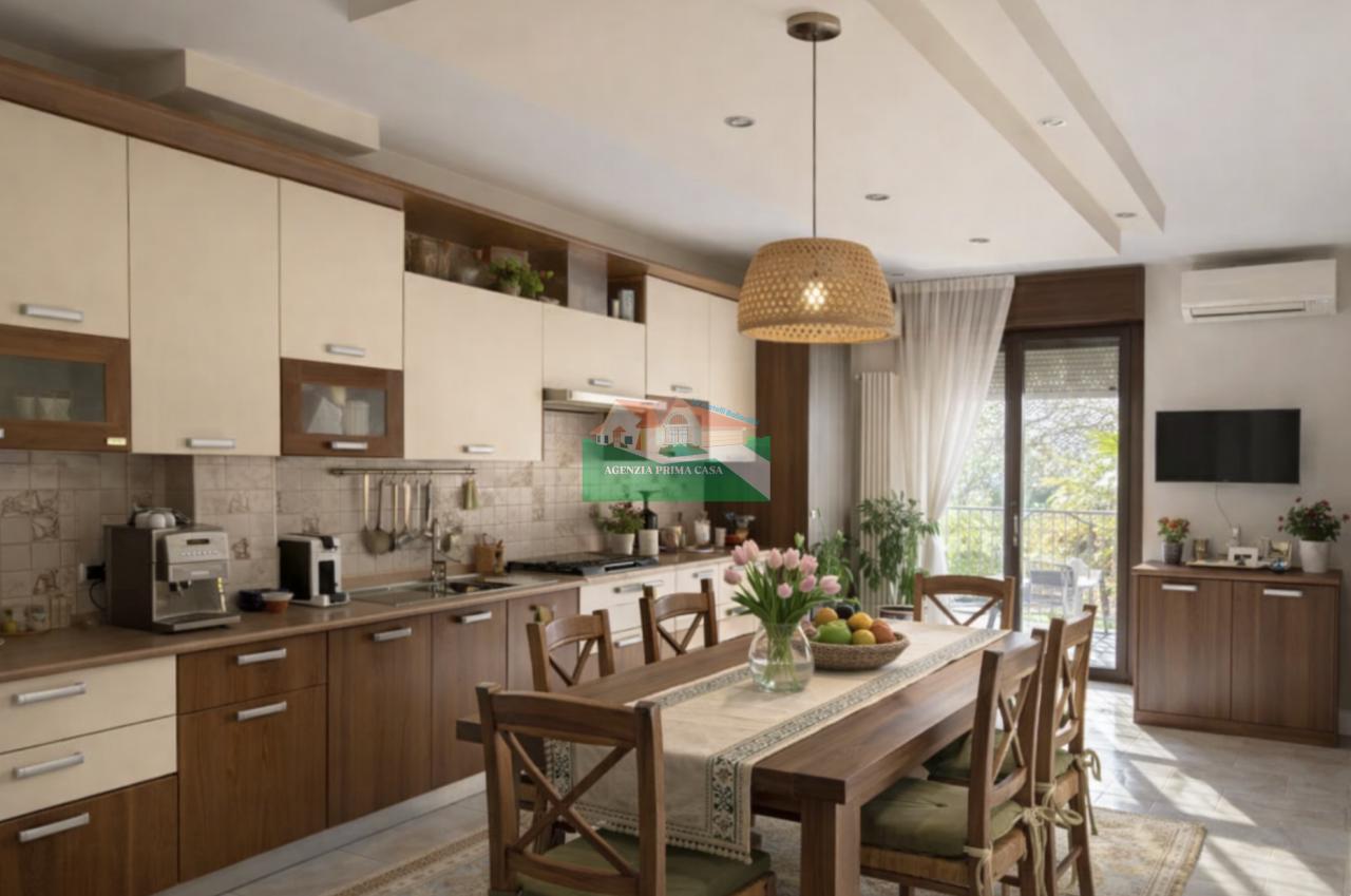 casa indipendente in vendita a Ravenna in zona Classe