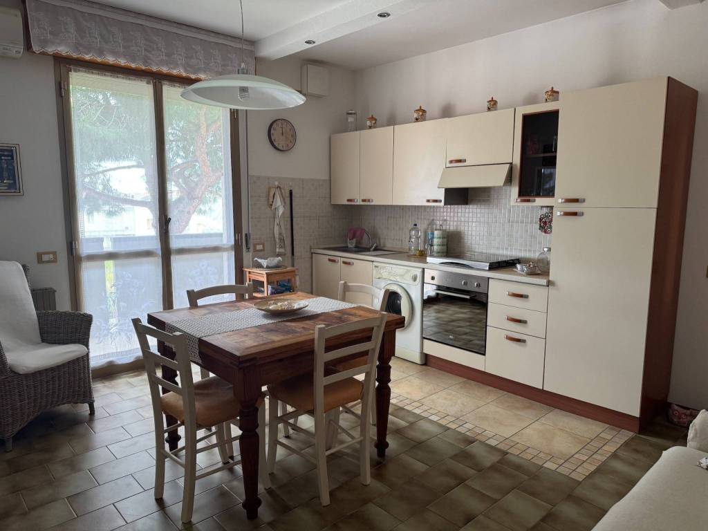 appartamento in vendita a Ravenna in zona Casal Borsetti