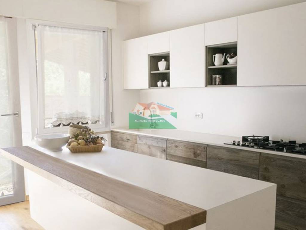 casa indipendente in vendita a Ravenna in zona Centro Storico