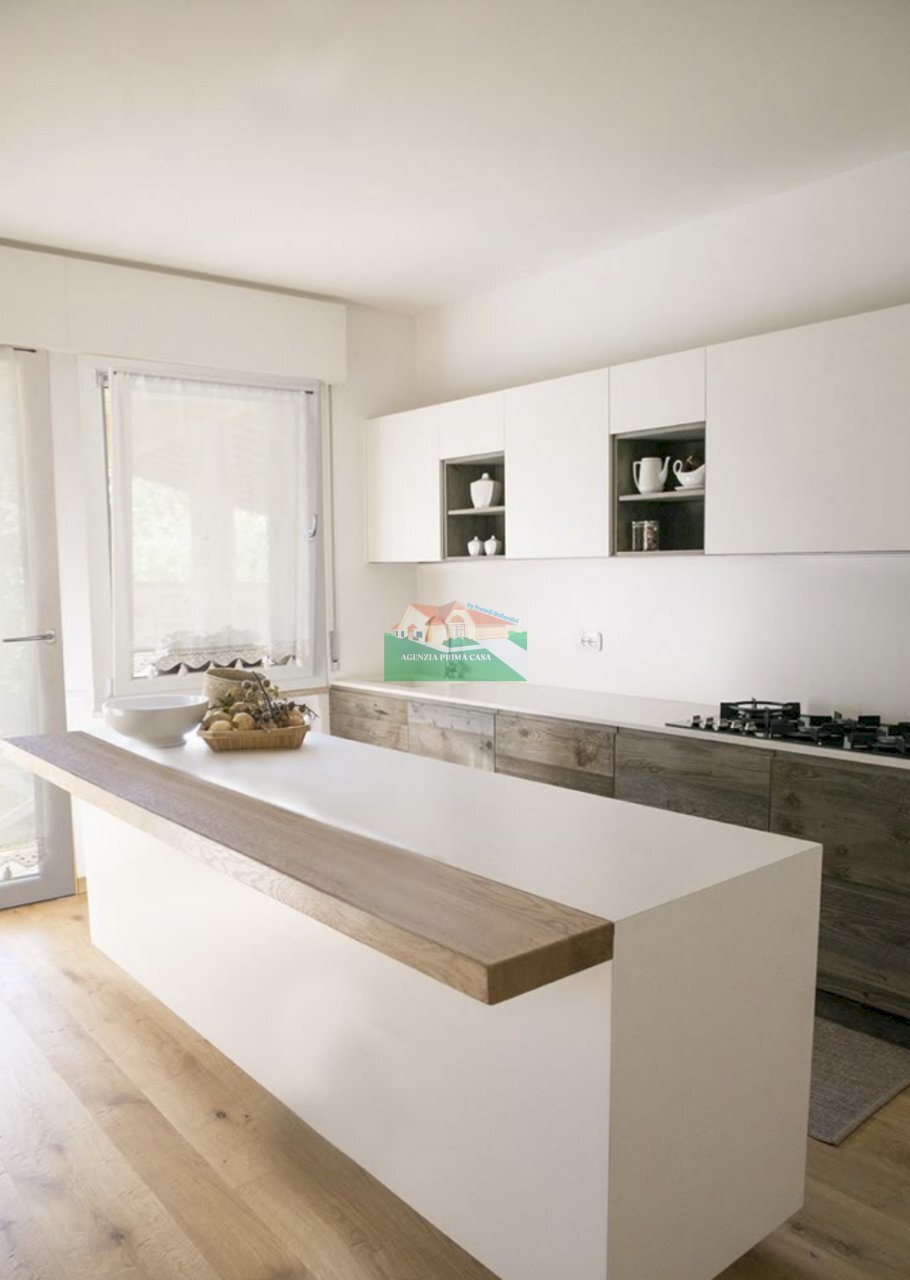 casa indipendente in vendita a Ravenna in zona Centro Storico