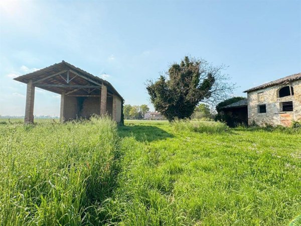 casa indipendente in vendita a Ravenna in zona Piangipane