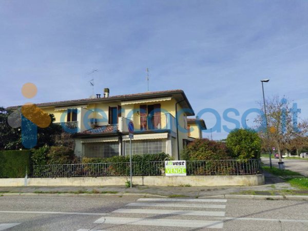 casa indipendente in vendita a Ravenna in zona Santerno
