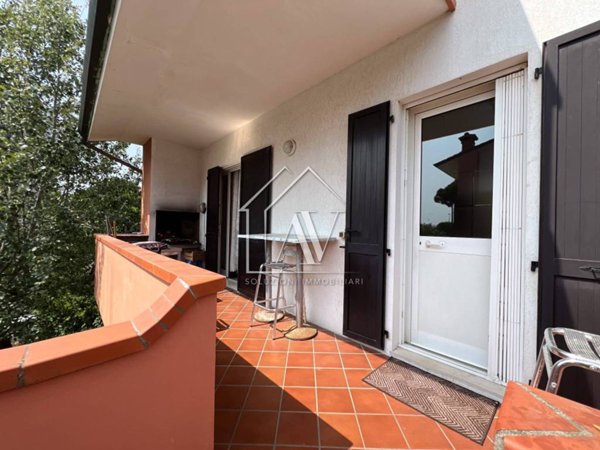casa indipendente in vendita a Ravenna in zona Lido Adriano