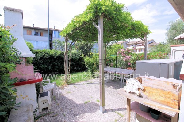 appartamento in vendita a Ravenna in zona Lido Adriano