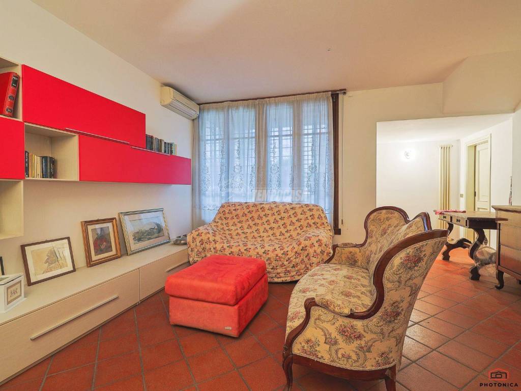 casa indipendente in vendita a Ravenna in zona Centro Storico