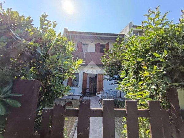 casa indipendente in vendita a Ravenna in zona Lido di Dante