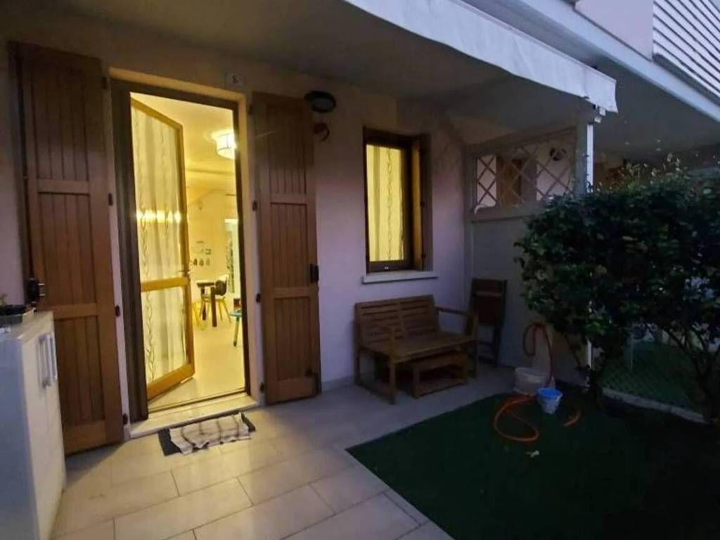 casa indipendente in vendita a Ravenna in zona Roncalceci