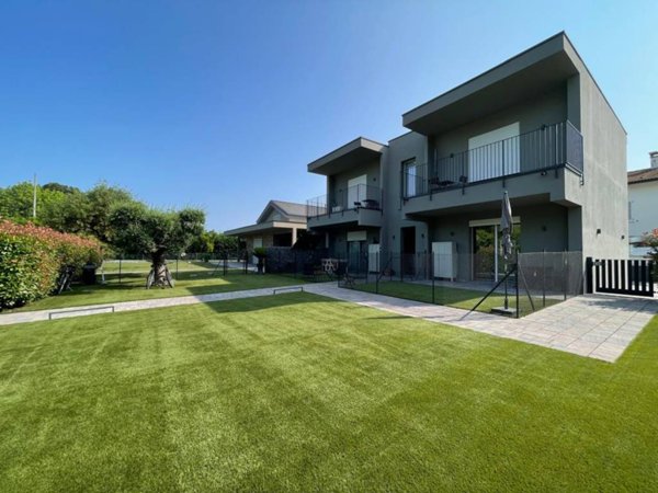 appartamento in vendita a Ravenna in zona Lido Adriano