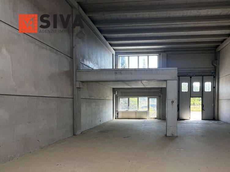 ufficio in vendita a Ravenna in zona Fornace Zarattini