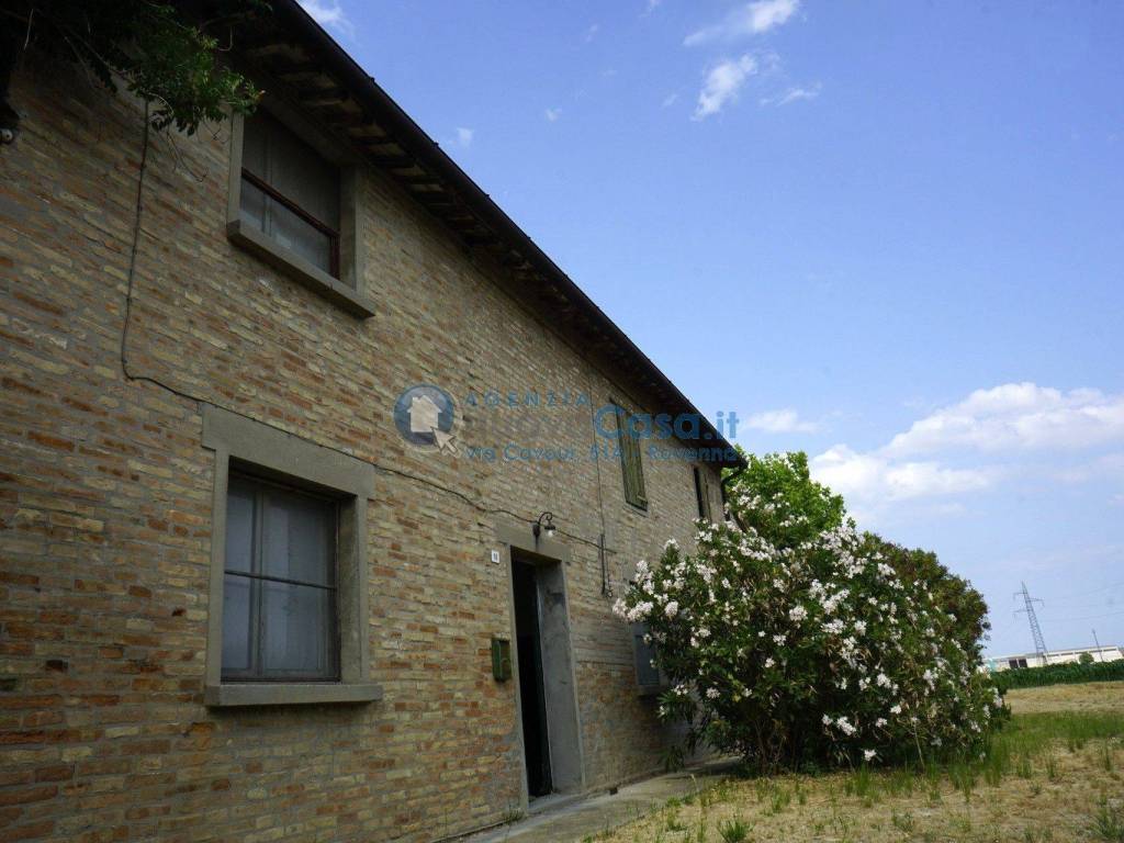 casa indipendente in vendita a Ravenna in zona Piangipane
