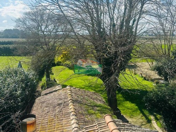 casa indipendente in vendita a Ravenna in zona Classe