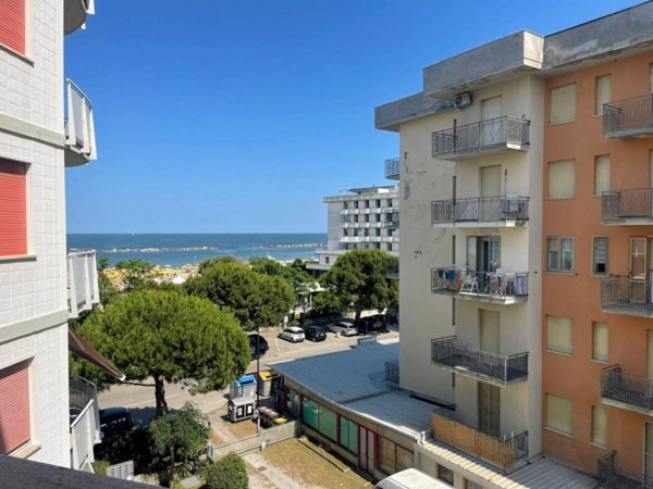 appartamento in vendita a Ravenna in zona Lido Adriano