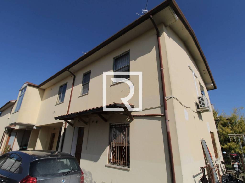casa indipendente in vendita a Ravenna in zona Ponte Nuovo