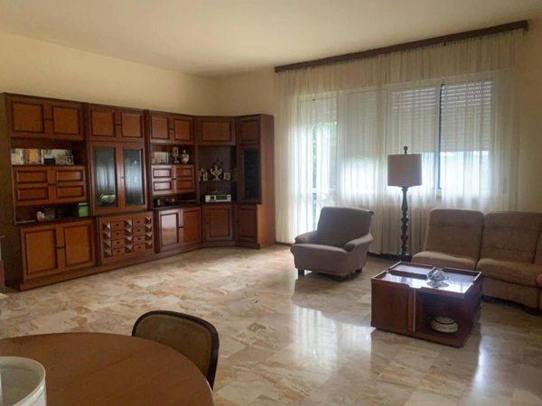 casa indipendente in vendita a Ravenna in zona Centro Storico