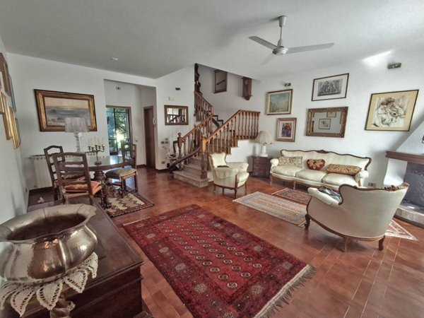 casa indipendente in vendita a Ravenna