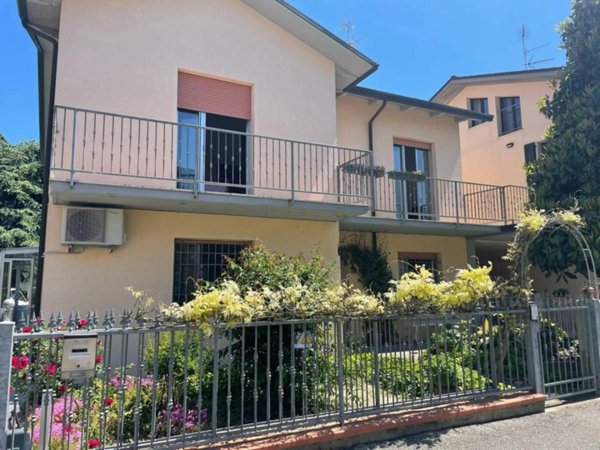 casa indipendente in vendita a Ravenna in zona Lido di Classe