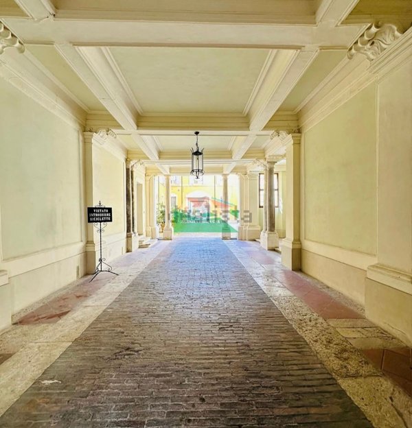 appartamento in vendita a Ravenna in zona Centro Storico