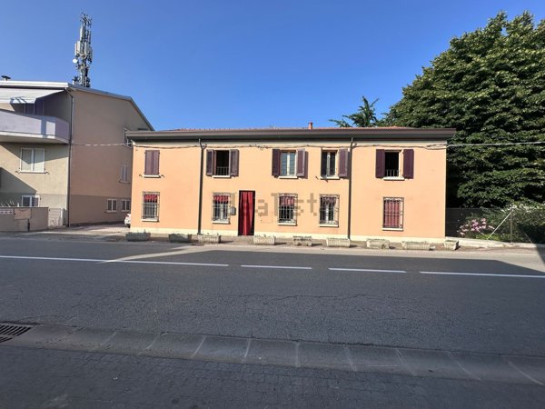 casa indipendente in vendita a Ravenna in zona Sant'Alberto