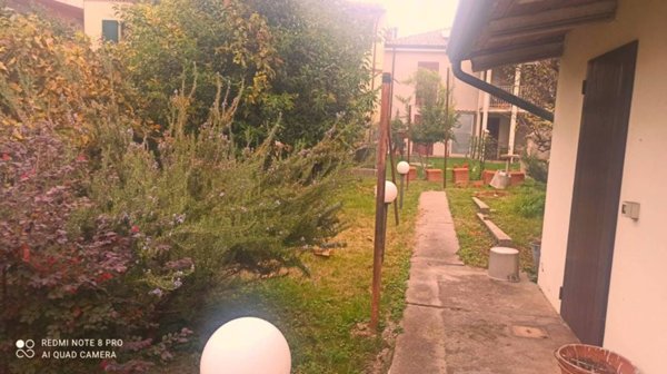 casa indipendente in vendita a Ravenna in zona Centro Storico