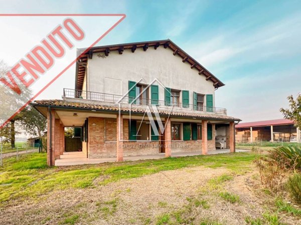 casa indipendente in vendita a Ravenna in zona Borgo Montone
