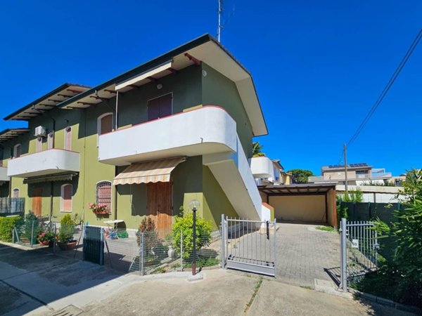 appartamento in vendita a Ravenna in zona Punta Marina Terme