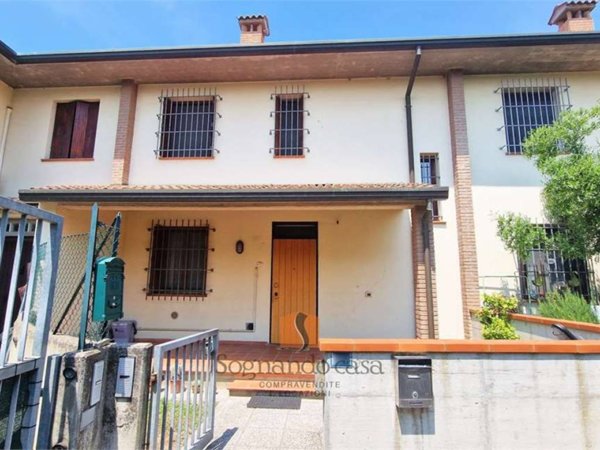 casa indipendente in vendita a Ravenna in zona Centro Storico