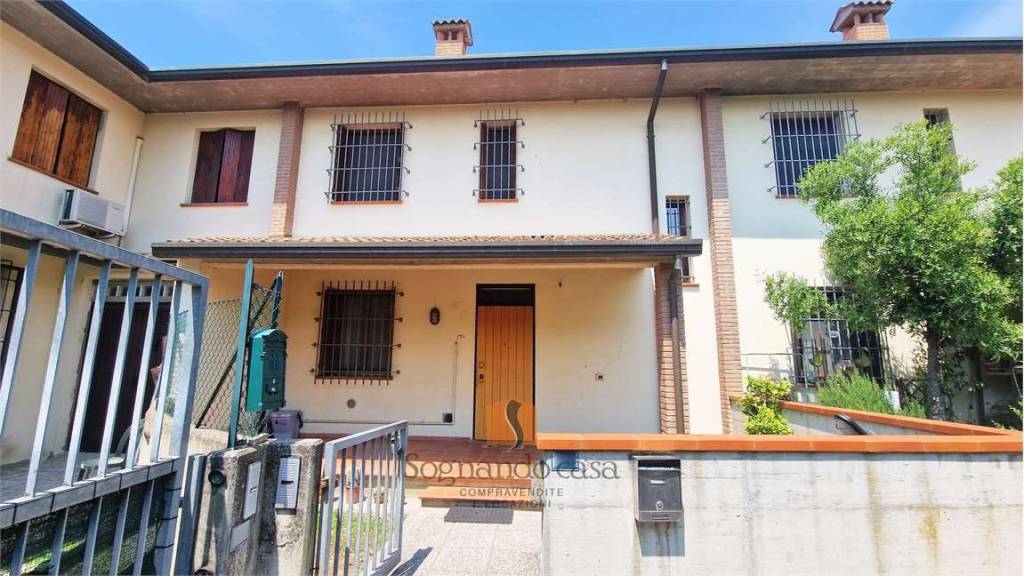 casa indipendente in vendita a Ravenna in zona Centro Storico