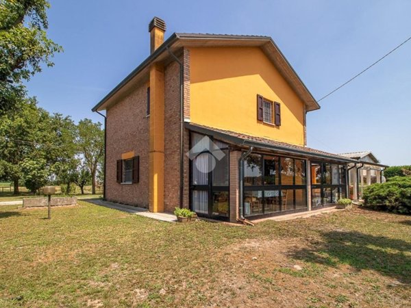 casa indipendente in vendita a Ravenna in zona Mandriole