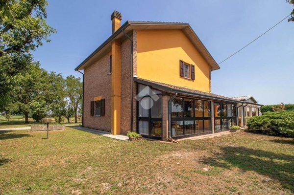 casa indipendente in vendita a Ravenna in zona Sant'Alberto