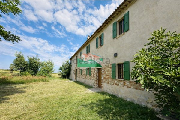 casa indipendente in vendita a Ravenna in zona Villanova di Ravenna