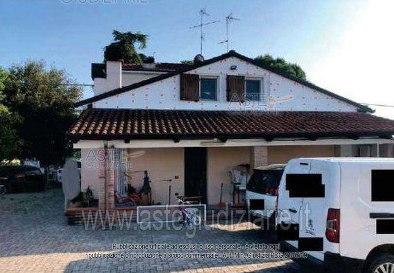 appartamento in vendita a Ravenna in zona Santerno