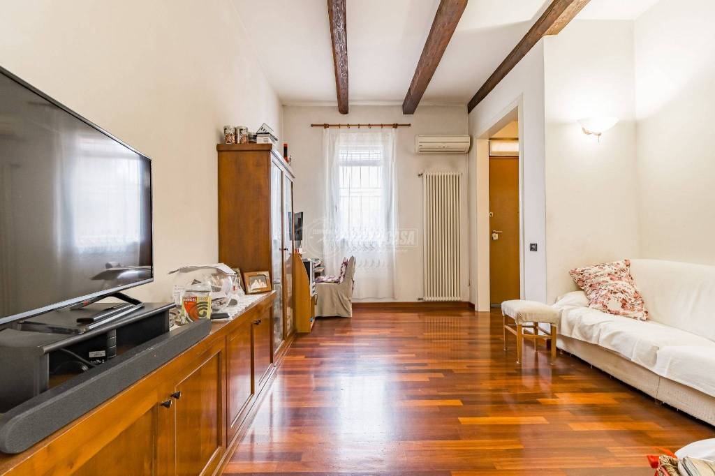 casa indipendente in vendita a Ravenna in zona Centro Storico