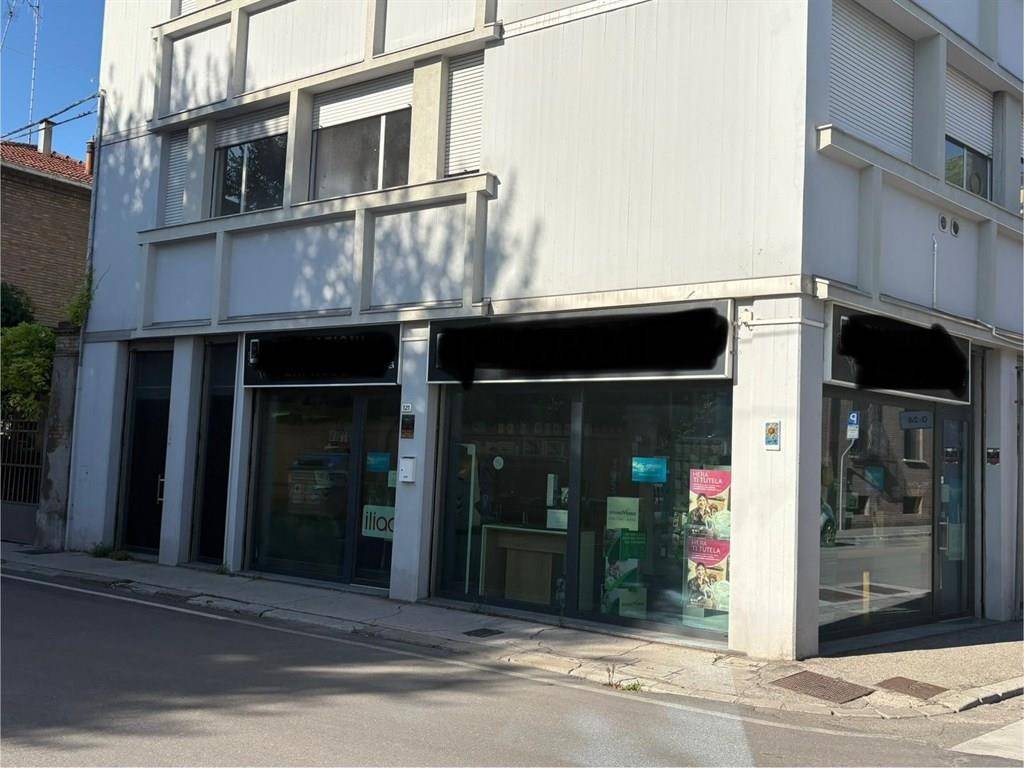 negozio in vendita a Ravenna in zona Centro Storico