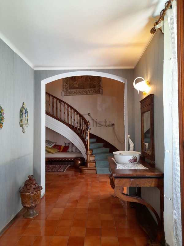 casa indipendente in vendita a Ravenna in zona Centro Storico
